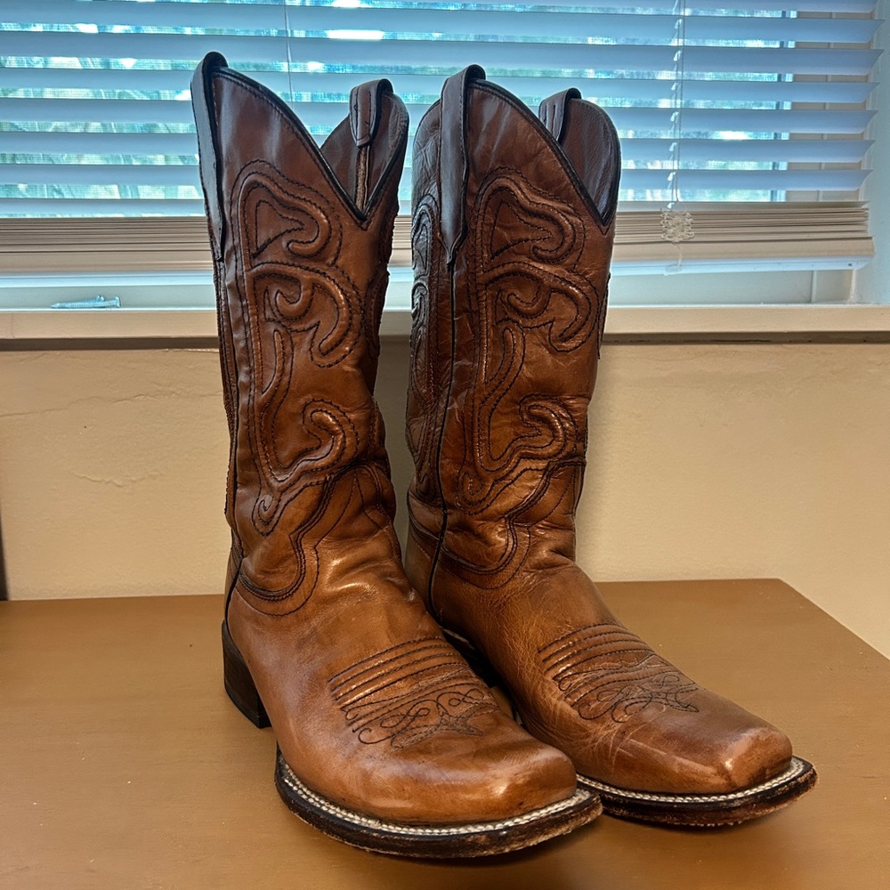 Circle G Brown Corded Boots- women’s western style boots